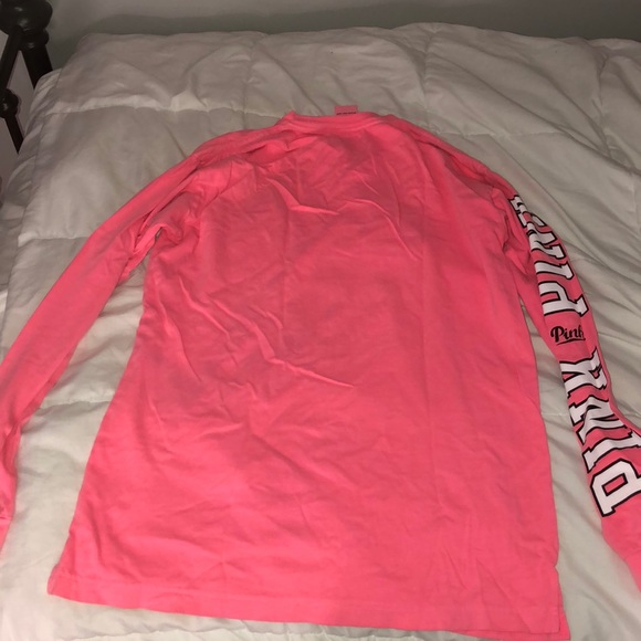 Long sleeve hot pink shirt - Picture 2 of 2